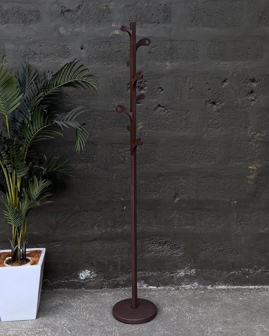 Coat/hat rack steel and plastic material (Category: Other Home Furniture) located in Bulacan. Submitted by rock_off.thriftshop.ph (Listing ID 1266075224, Image 1). Description: Coat/hat rack steel and plastic material.