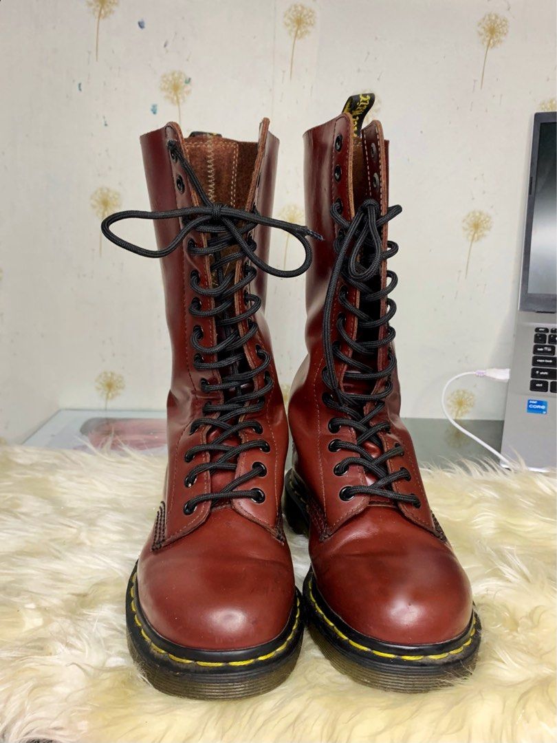 1914 dr martens