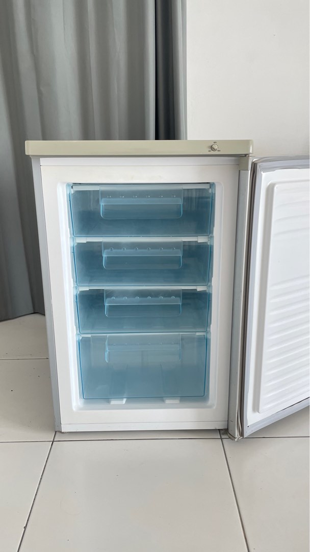 Elba Upright Freezer 85L, TV & Home Appliances, Kitchen Appliances