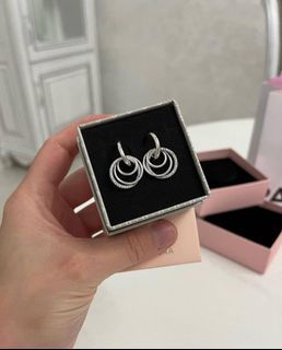 Family always encircled earrings