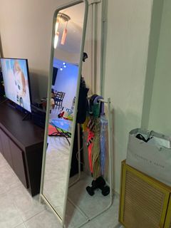 (Category: ) located in . Submitted by kittykae (Listing ID 1266012142, Image 1). Description: .