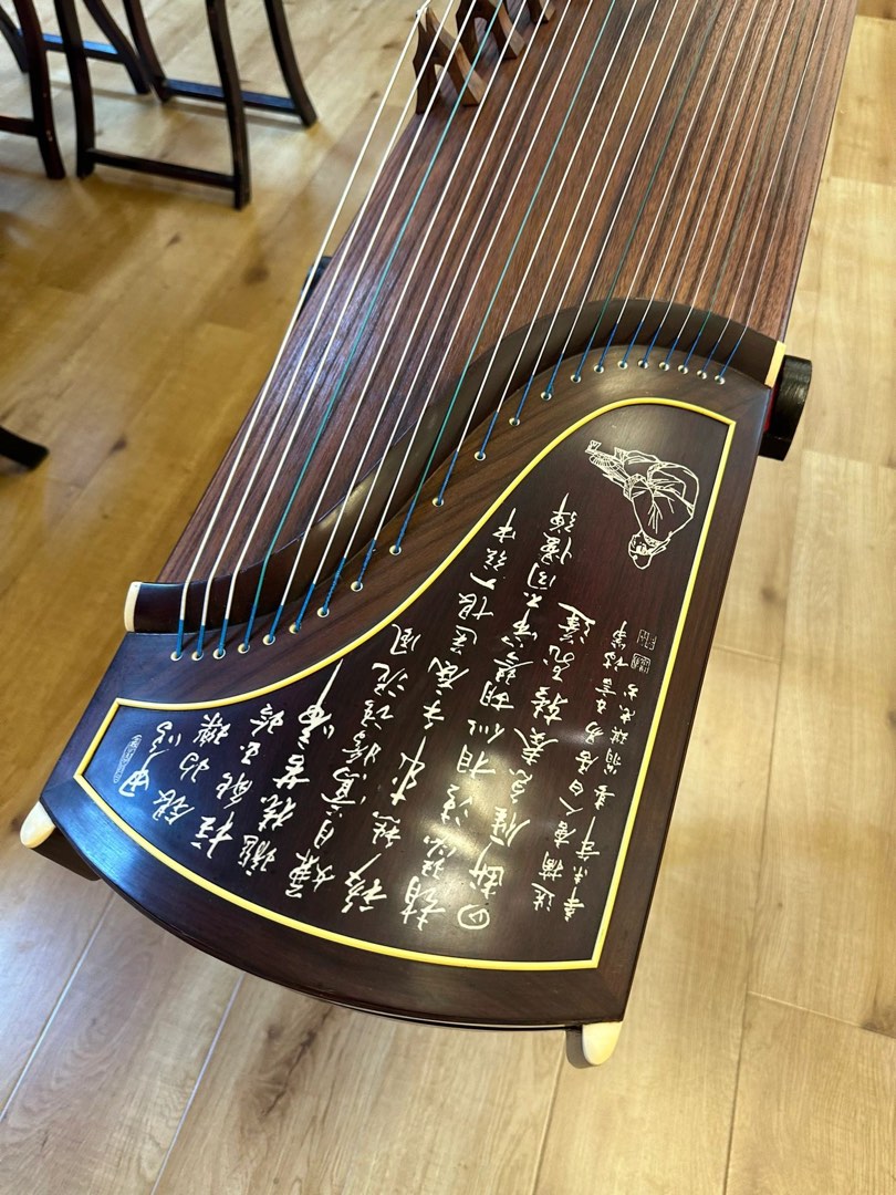Guzheng 敦煌698T gu zheng, Hobbies & Toys, Music & Media 