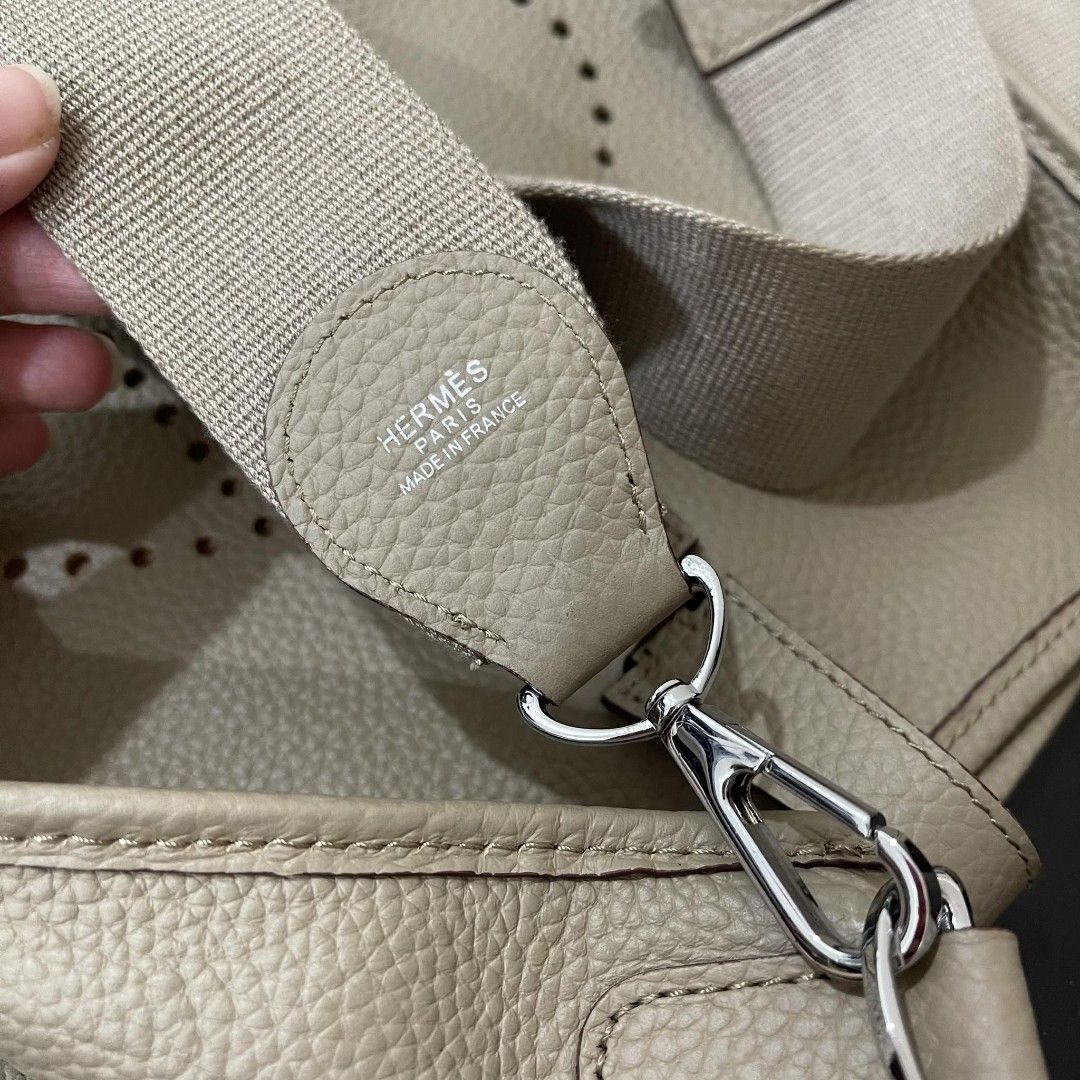 Hermes shop taupe color