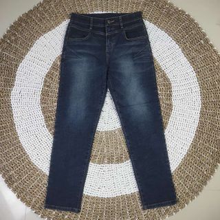 (Kategori: ) berada di . Dikirim oleh pantstuff (ID iklan 1266004986, Gambar 1). Deskripsi: .