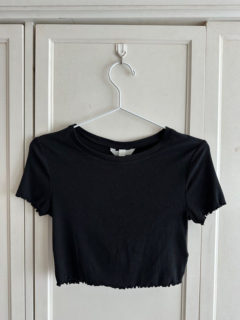 H M BASIC RIBBED CROP TOP Women s Fashion Tops Other Tops on