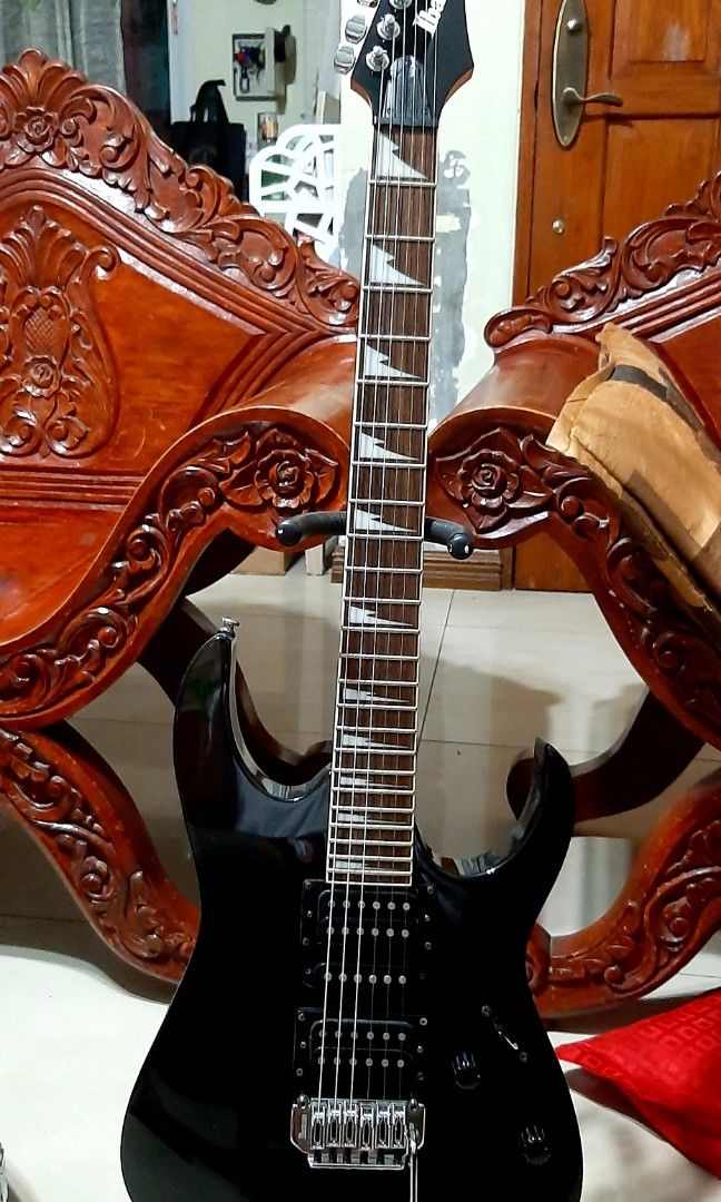 Ibanez electric guitar, Hobbies & Toys, Music & Media, Musical ...