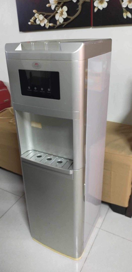 Kyowa bottom load water dispenser, Furniture & Home Living, Kitchenware