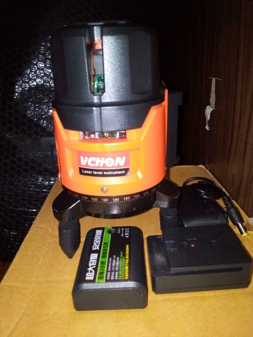 Laser Level VCHON (Category: Construction Tools & Equipment) located in Manila. Submitted by jessaljamm78141 (Listing ID 1265914767, Image 3). Description: .