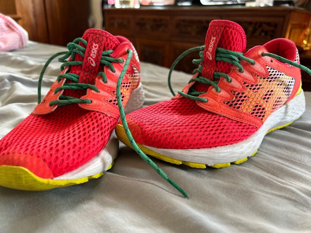 Used asics sales running shoes