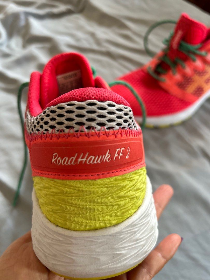 Used asics running shoes shop