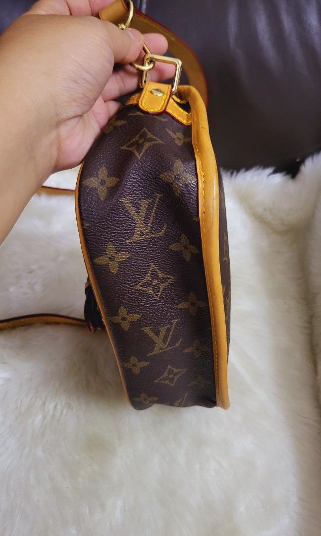 Louis Vuitton Sologne Brown Cloth ref.755169 - Joli Closet