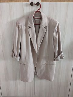 (Category: ) located in . Submitted by joyclothesstore (Listing ID 1266013695, Image 1). Description: .