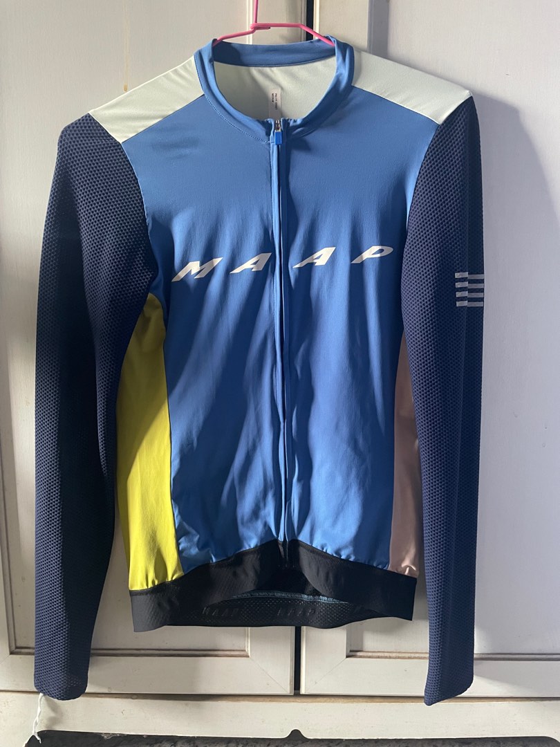 MAAP Evade Pro Base LS (M Size), Men's Fashion, Activewear on Carousell