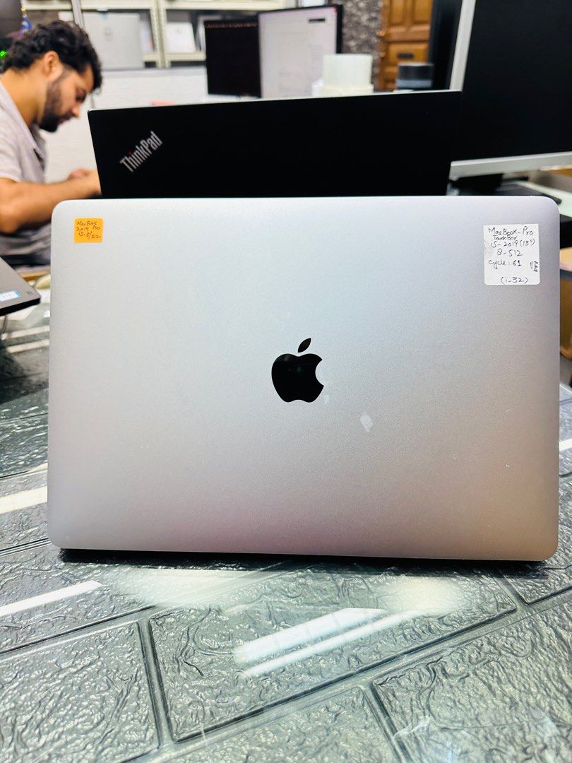 MacBook Pro (13-inch, 2019, Four Thunderbolt 3 ports)with Touch