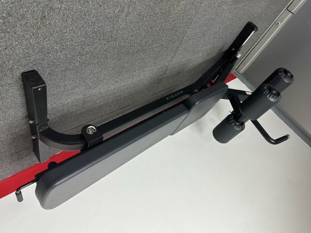 Matrix Fitness Free Weight (Adjustable Decline Bench), Sports Equipment ...