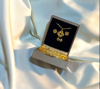 MCA Knot 4 in 1 Jewelry Set