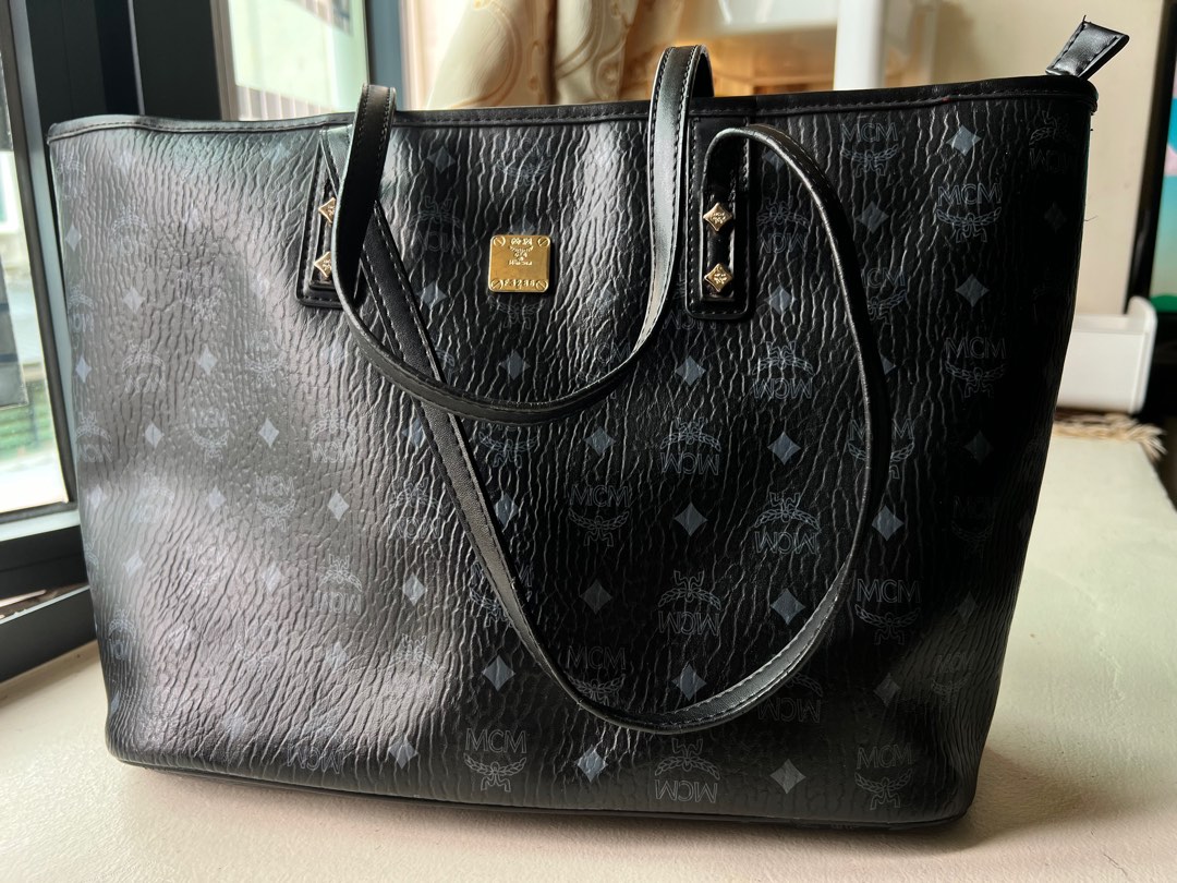 Mcm black on sale reversible tote