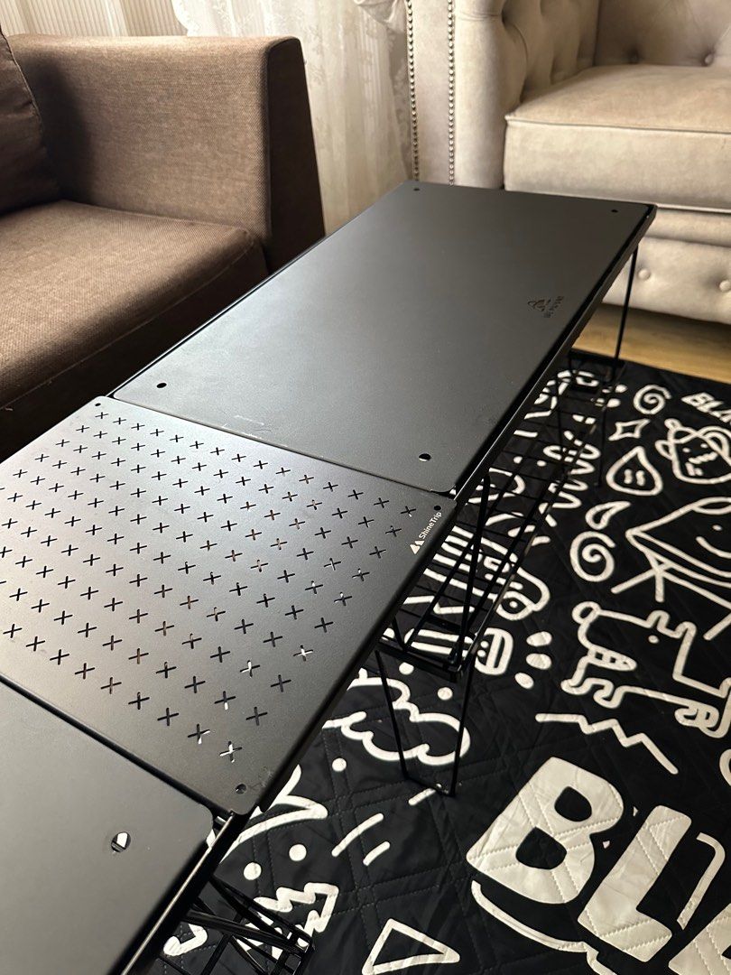 Mesh Table (Category: Tables & Sets) located in Kuala Lumpur. Submitted by cynta08 (Listing ID 1265993420, Image 2). Description: Mesh Table loose 1 set RM60 Take all RM300 include : Mountain Hiker Stackable Mesh Set RM300 include : 4 Stackable Mesh Table 2 Mesh table storage bag 2 Steel top black plate 1 Shinetrip Stars Plate top Meet up KL/ Sentul area WA 0126498046.