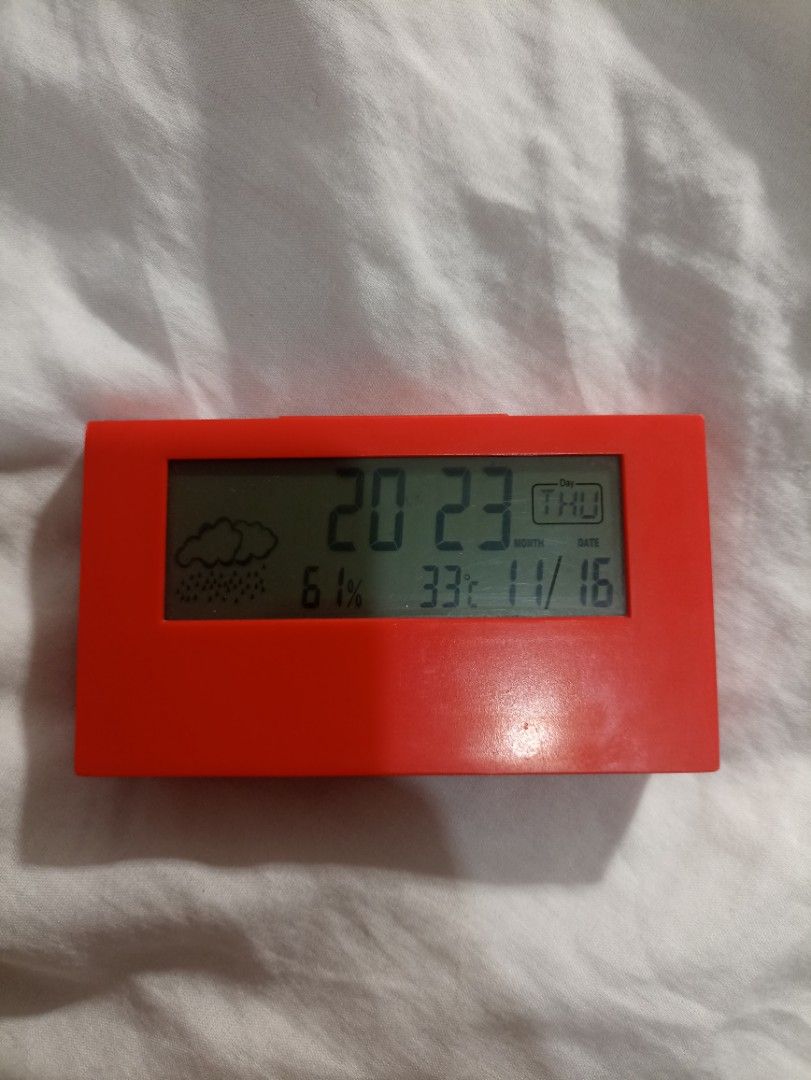 Miniso Alarm Clock, Furniture & Home Living, Home Decor, Clocks on