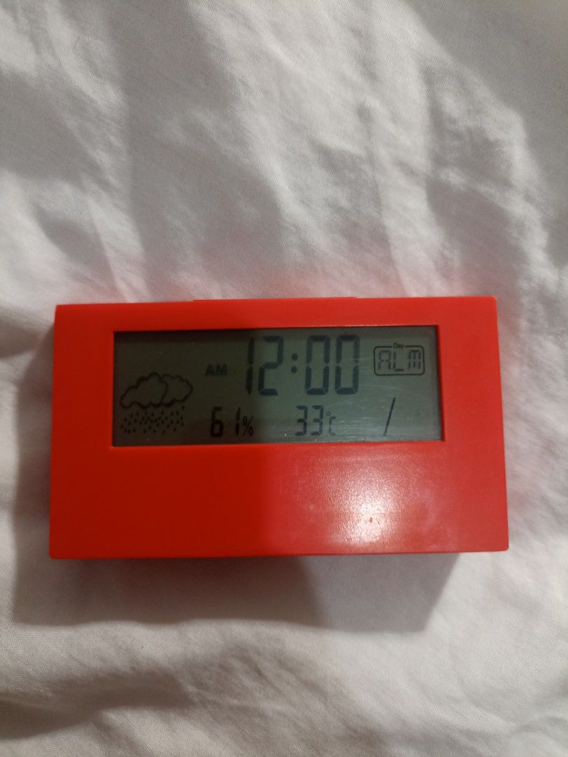 Miniso Alarm Clock, Furniture & Home Living, Home Decor, Clocks on