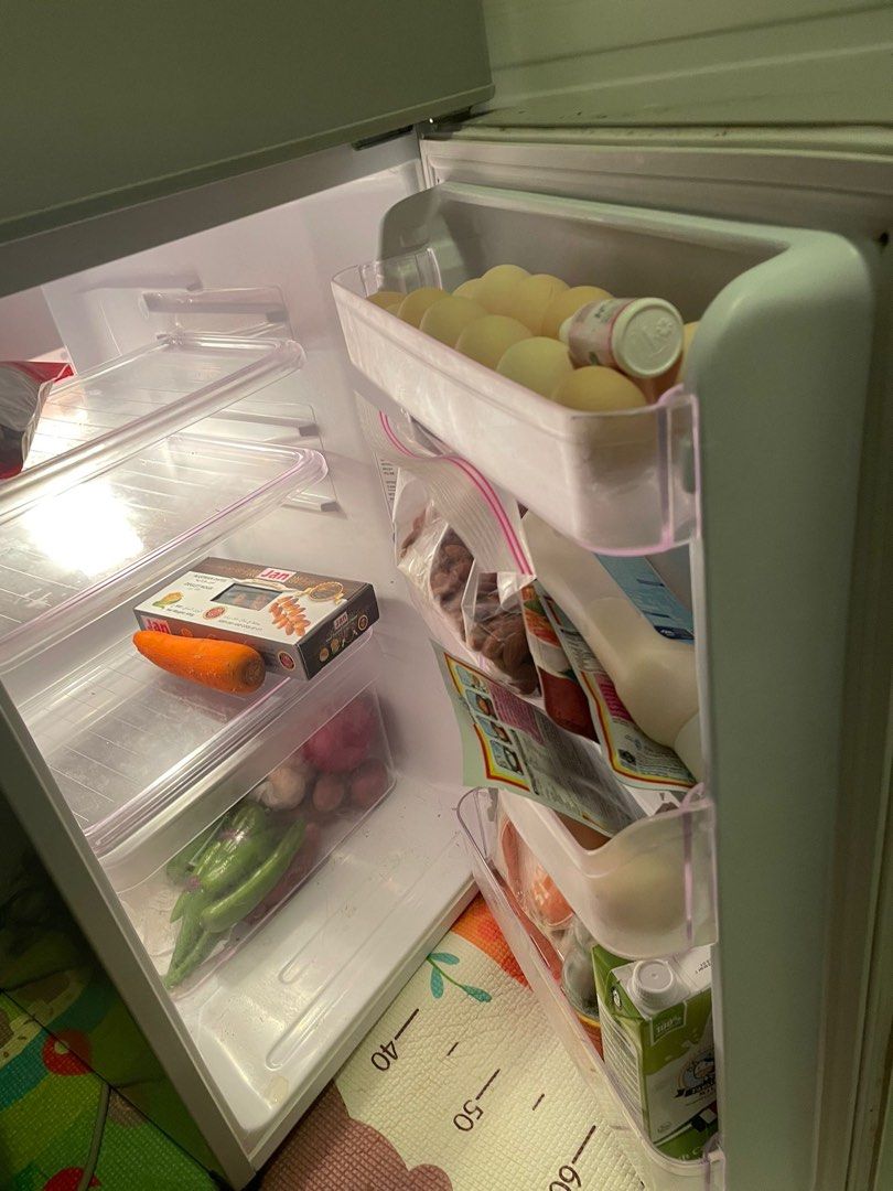 Mitsubishi mini deals fridge