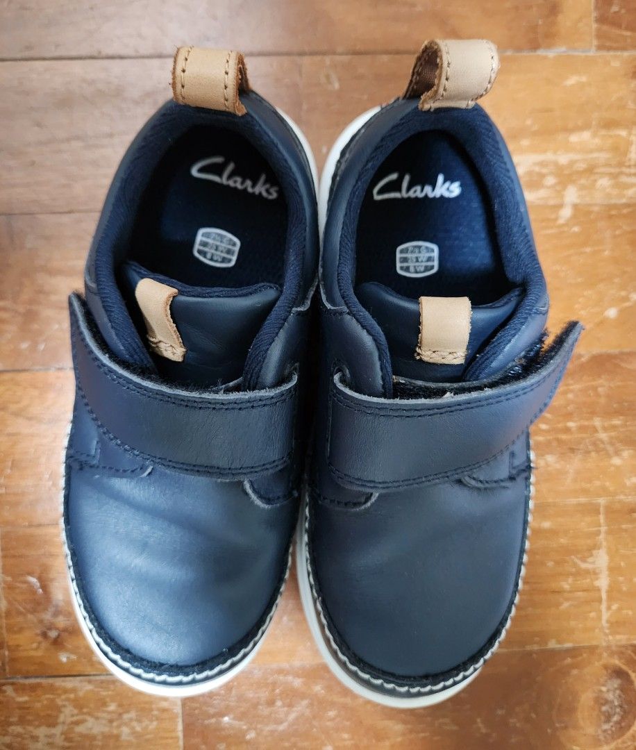Clarks movers shoes top