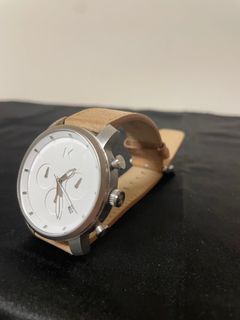 (Pre-owned) MVMT Analogue Quartz Watch with Beige Leather Strap (model: D-MC02-WT)