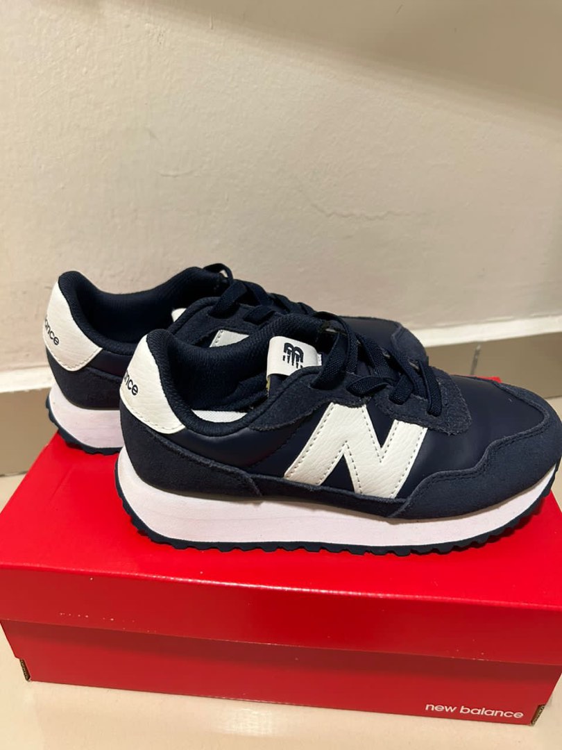 New balance kinderen hot sale abrikoos