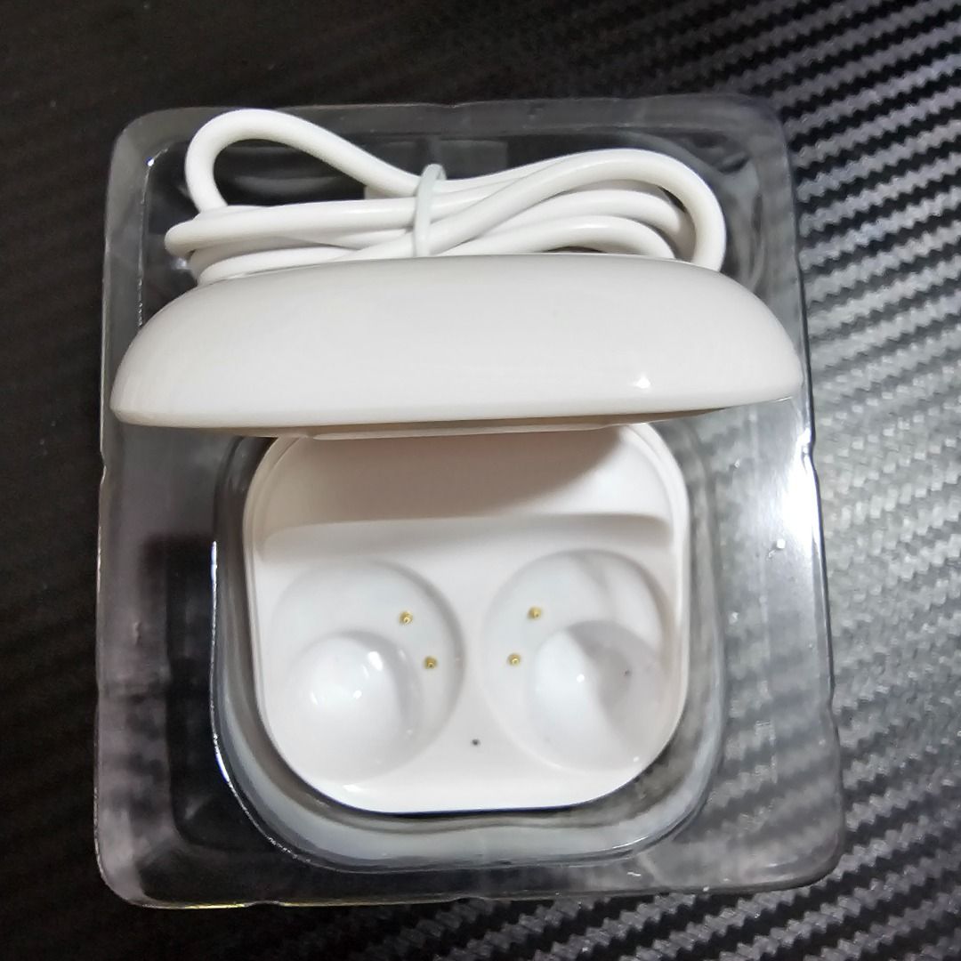 Galaxy buds replacement case top