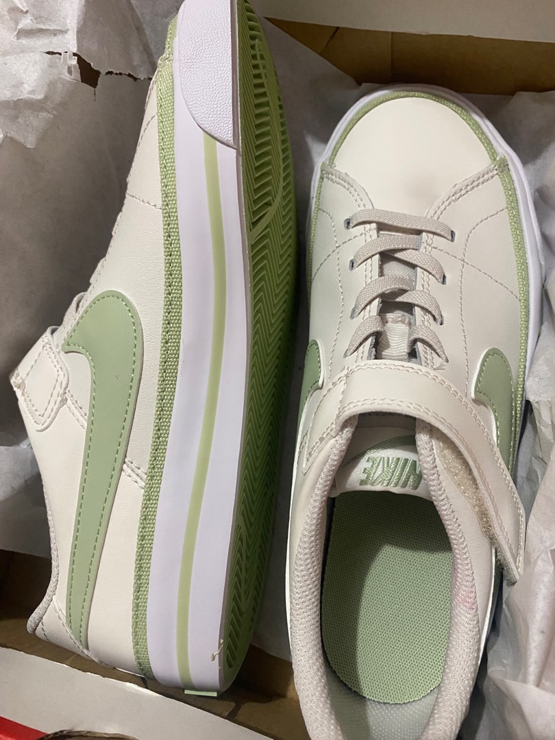 Nike sage kids hotsell