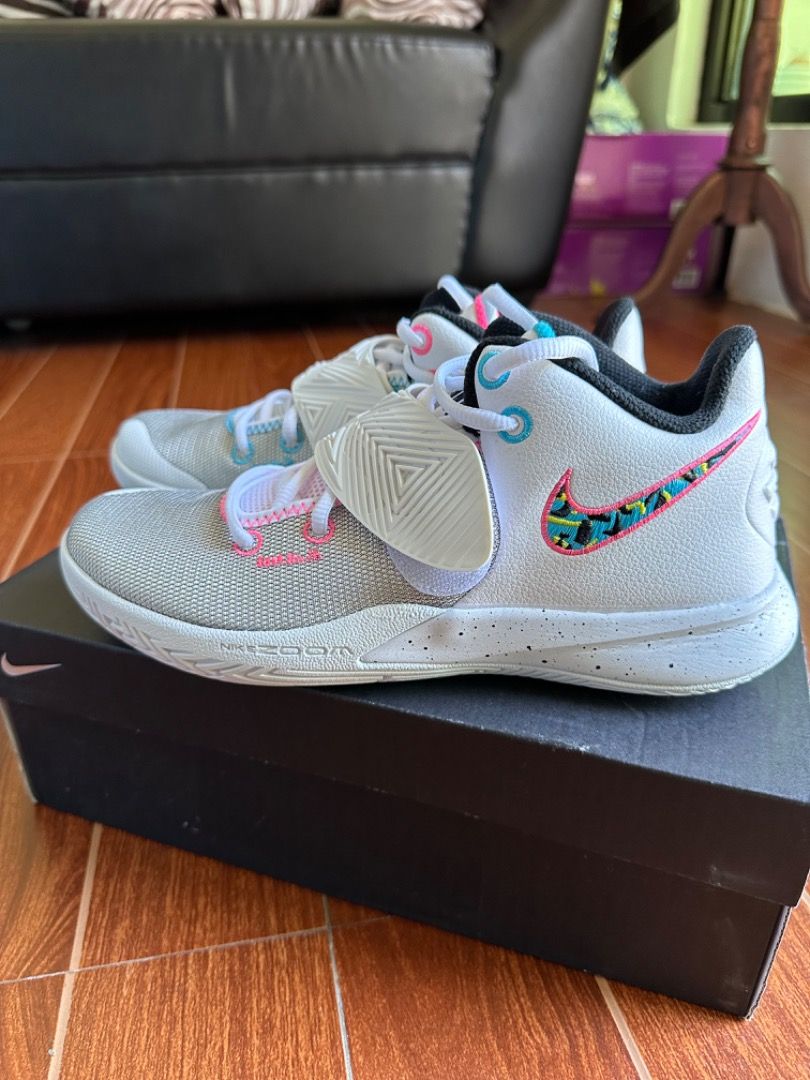 Nike Kyrie Flytrap 3 EP South Beach (Category: Sneakers) located in San Jose del Monte. Submitted by lc.thrift (Listing ID 1265972242, Image 2). Description: Nike Kyrie Flytrap 3 EP South Beach Brandnew with Box Size EUR 40 / UK 6 / CM 25 ₱4000 + Shipping Fee Location: San Jose Del Monte Bulacan Mode of Payment: Gcash or COD via Lalamove Courier: J&T or Lalamove .