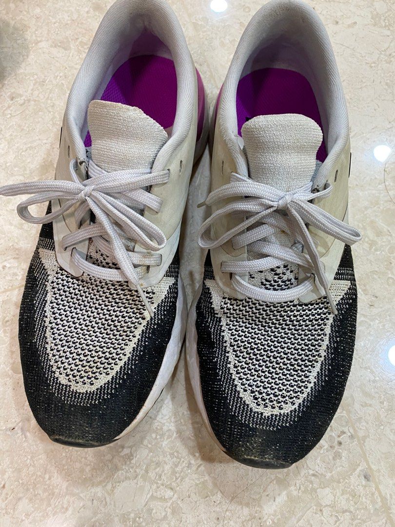 Odyssey hotsell running shoes
