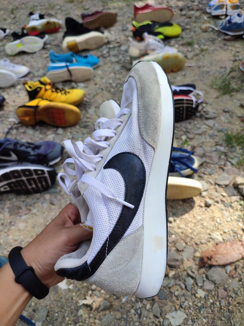 Nike running vintage style