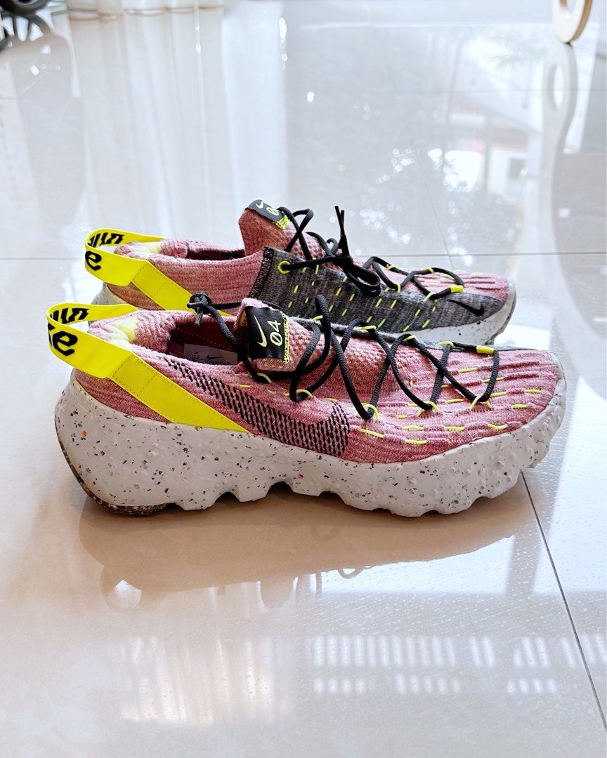 Nike online venom sneakers