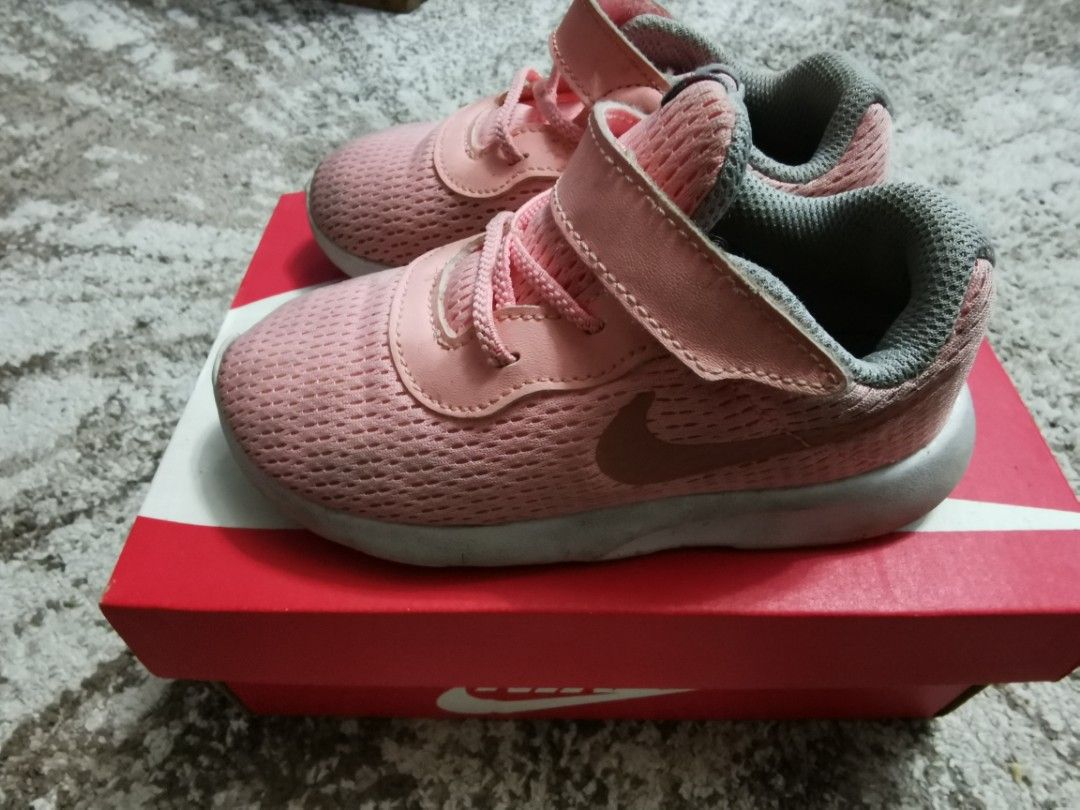 Kids nike tanjun store