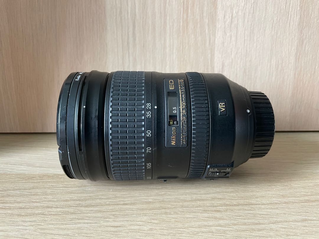 nikon 28-300mm f/3.5-5.6 vr, 攝影器材, 鏡頭及裝備- Carousell