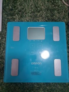 Omron weighing scale woth body composition monitor