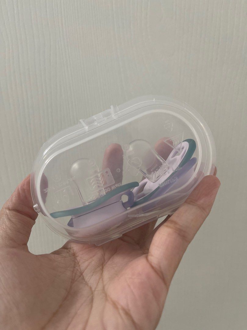 Philips Avent Ultra Air Pacifier + Holders, Babies & Kids, Nursing