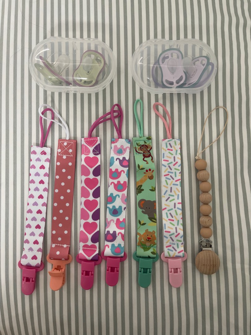 Philips Avent Ultra Air Pacifier + Holders, Babies & Kids, Nursing