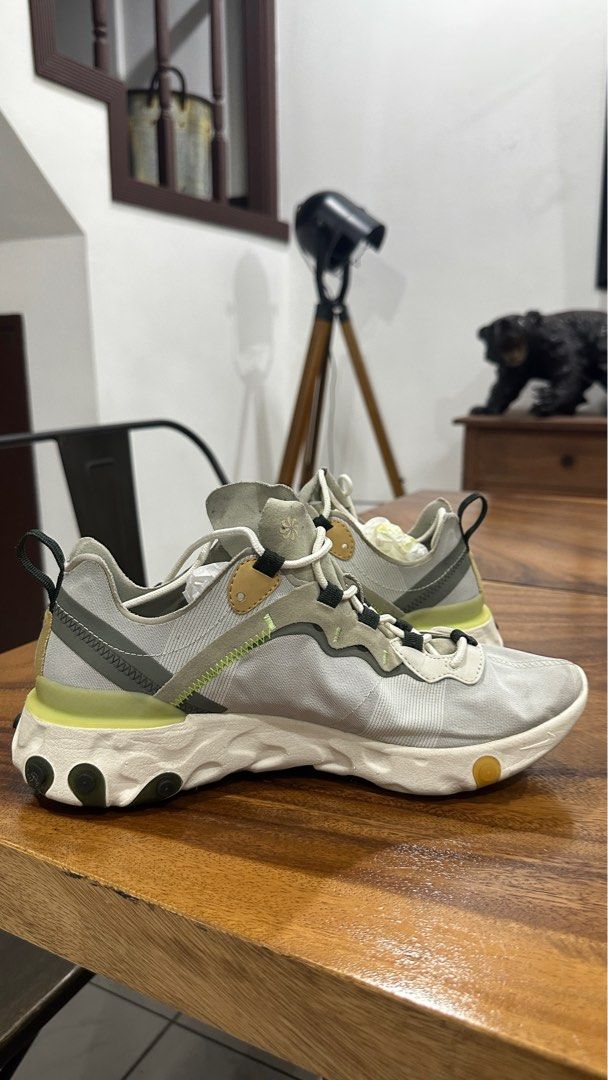 Nike react element outlet 55 volt swoosh