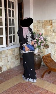 (Category: ) located in . Submitted by ainaaaaaaaa (Listing ID 1265999472, Image 1). Description: .