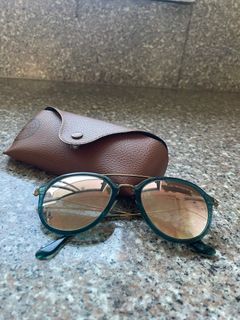 Rayban Shades / sunglasses