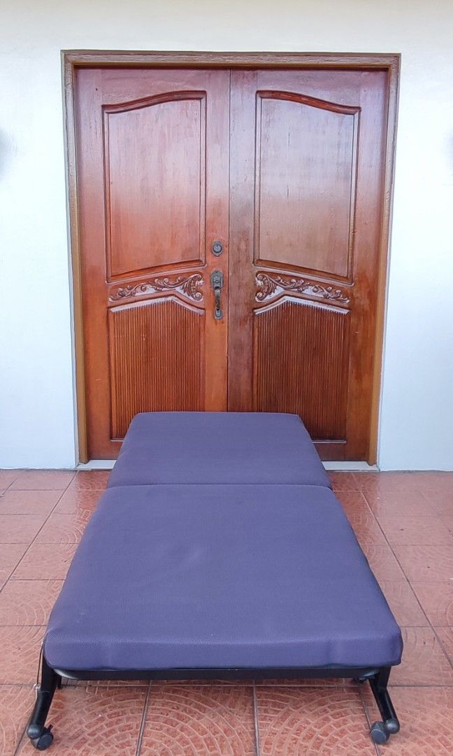 recliner folding bed with Foam portable bed. (Category: Bed Frames & Mattresses) located in Valenzuela. Submitted by jmalano (Listing ID 1265910715, Image 2). Description: for sale heavy duty folding bed with foam. can be reclined. used in good condition. pick up location Forrune Village Valenzuela City..