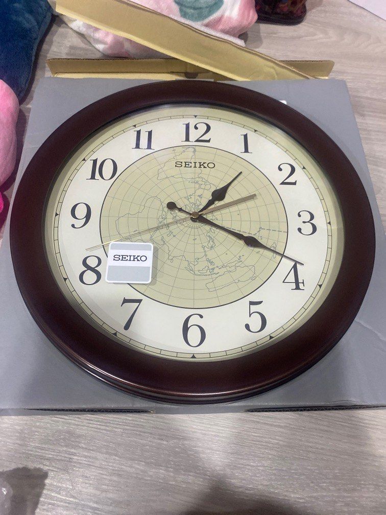 Seiko wall clock world map, Furniture & Home Living, Home Decor, Clocks