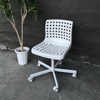Skalberg sporren swivel desk chair, Ikea  18 x 15 inches seat height 15-20