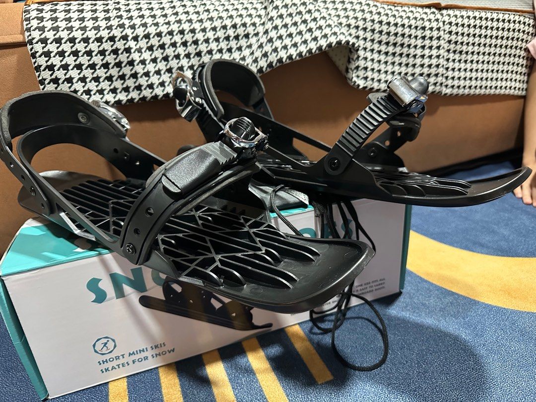 Snow feet ski with boots, Sports Equipment, Sports & Games, Skates