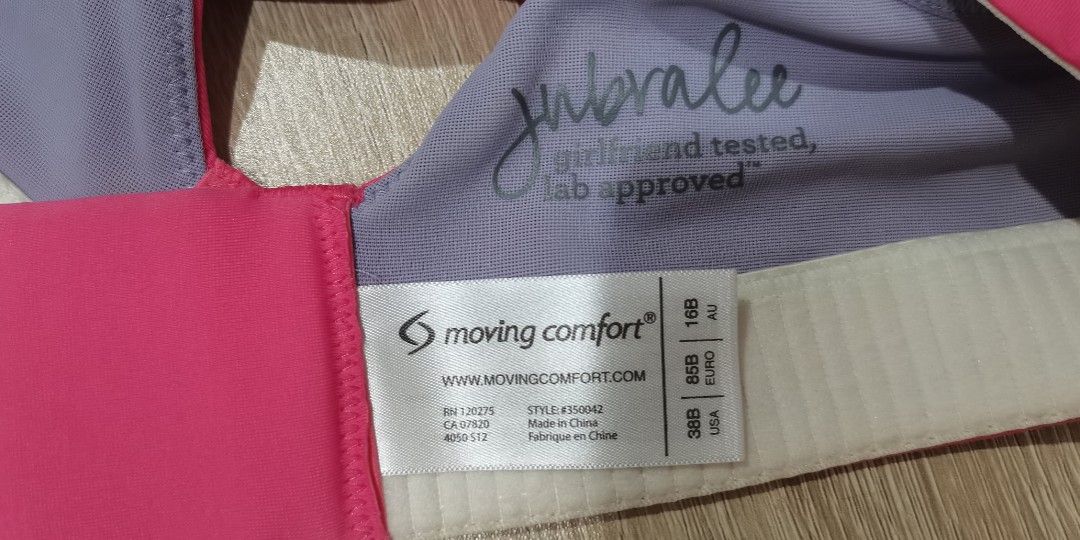 Moving Comfort Sportbra, Women's Fashion, Activewear on Carousell