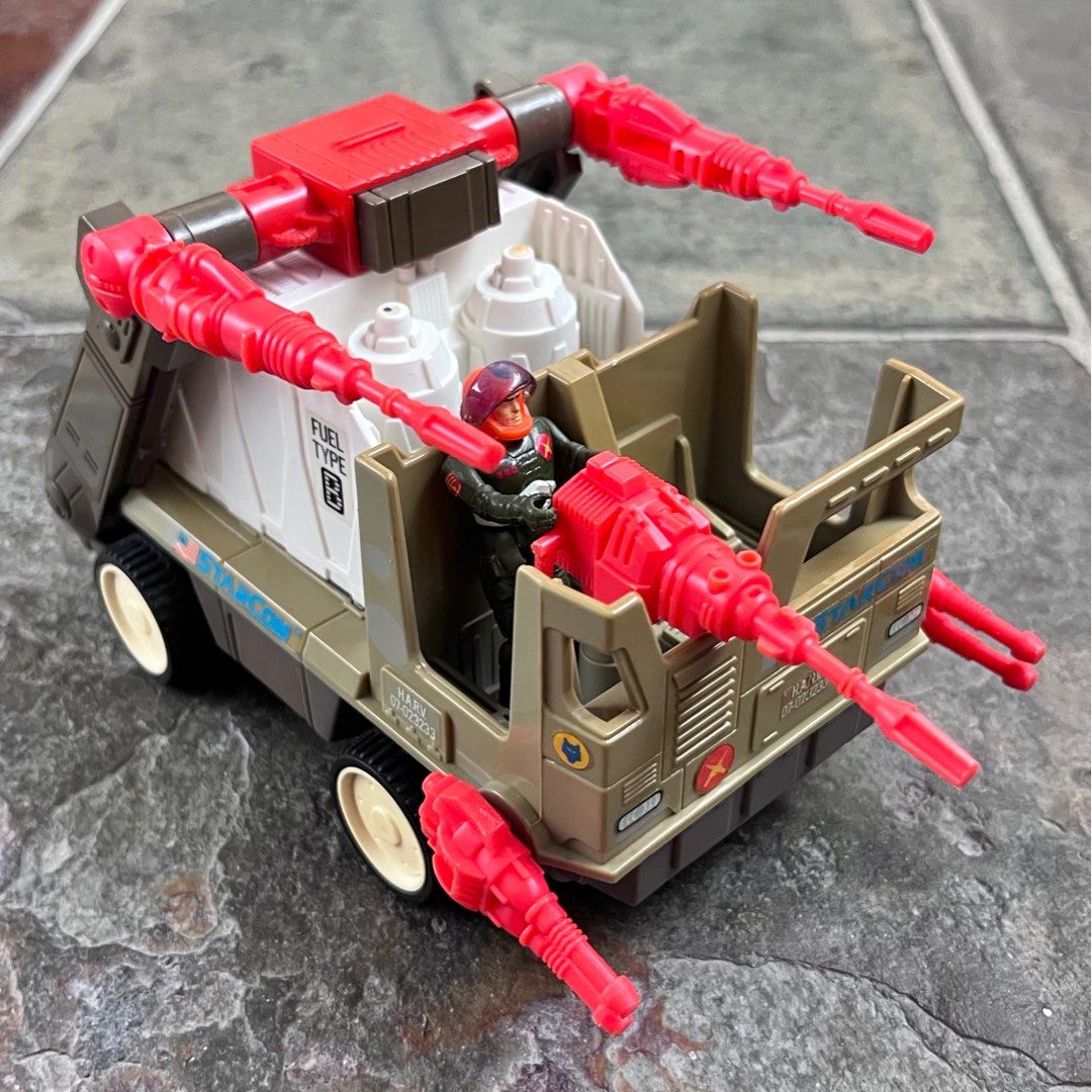 Starcom Vintage Heavily Armed Recovery Vehicle H.A.R.V.-7 with Staff Sgt  Champ O’Ryan Action Figure by Coleco