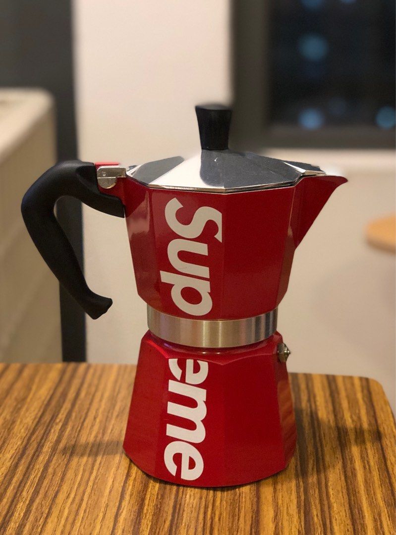 Supreme Bialetti Moka Express, 名牌, 飾物及配件- Carousell