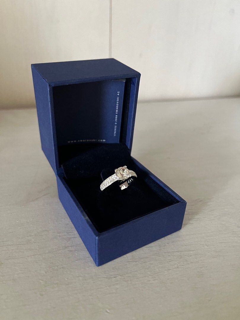 Swarovski Ring